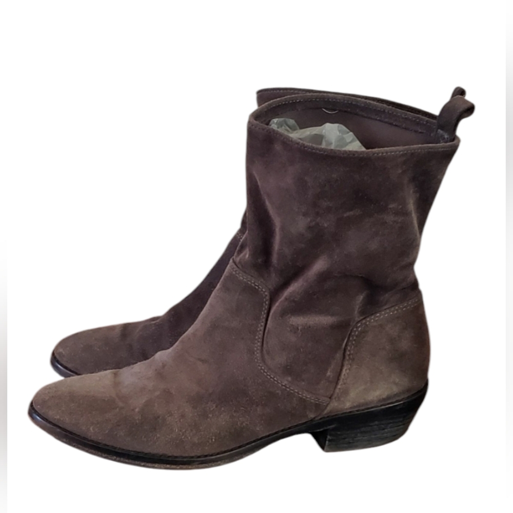 Via Spiga Women's Gray Suede Pull On Boot Size 7.5 M